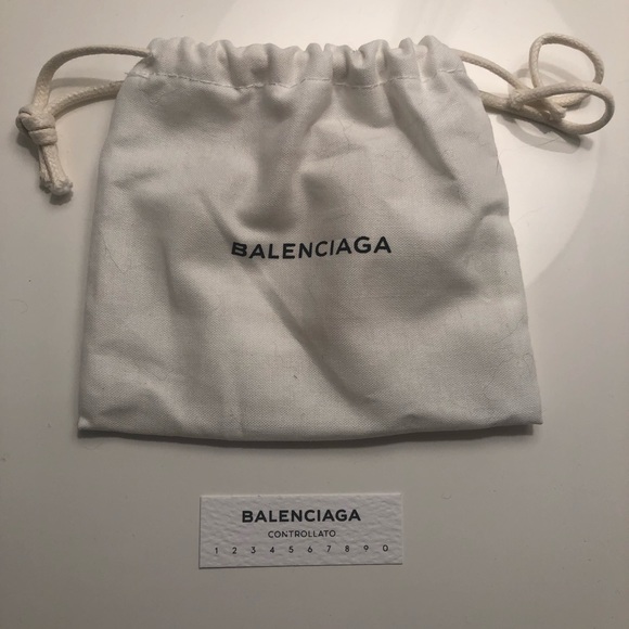 Baleciaga Arena Leather Cuff - Picture 2 of 4